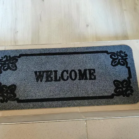 Apartment Center 3 *