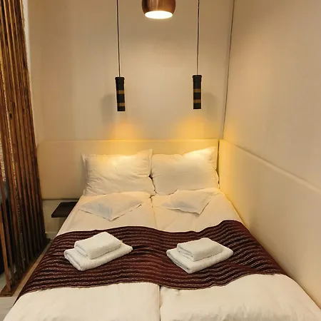 Center 3 Apartment *
