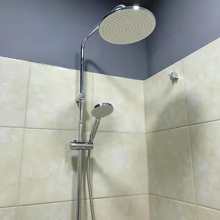 Apartamento Center 3 *